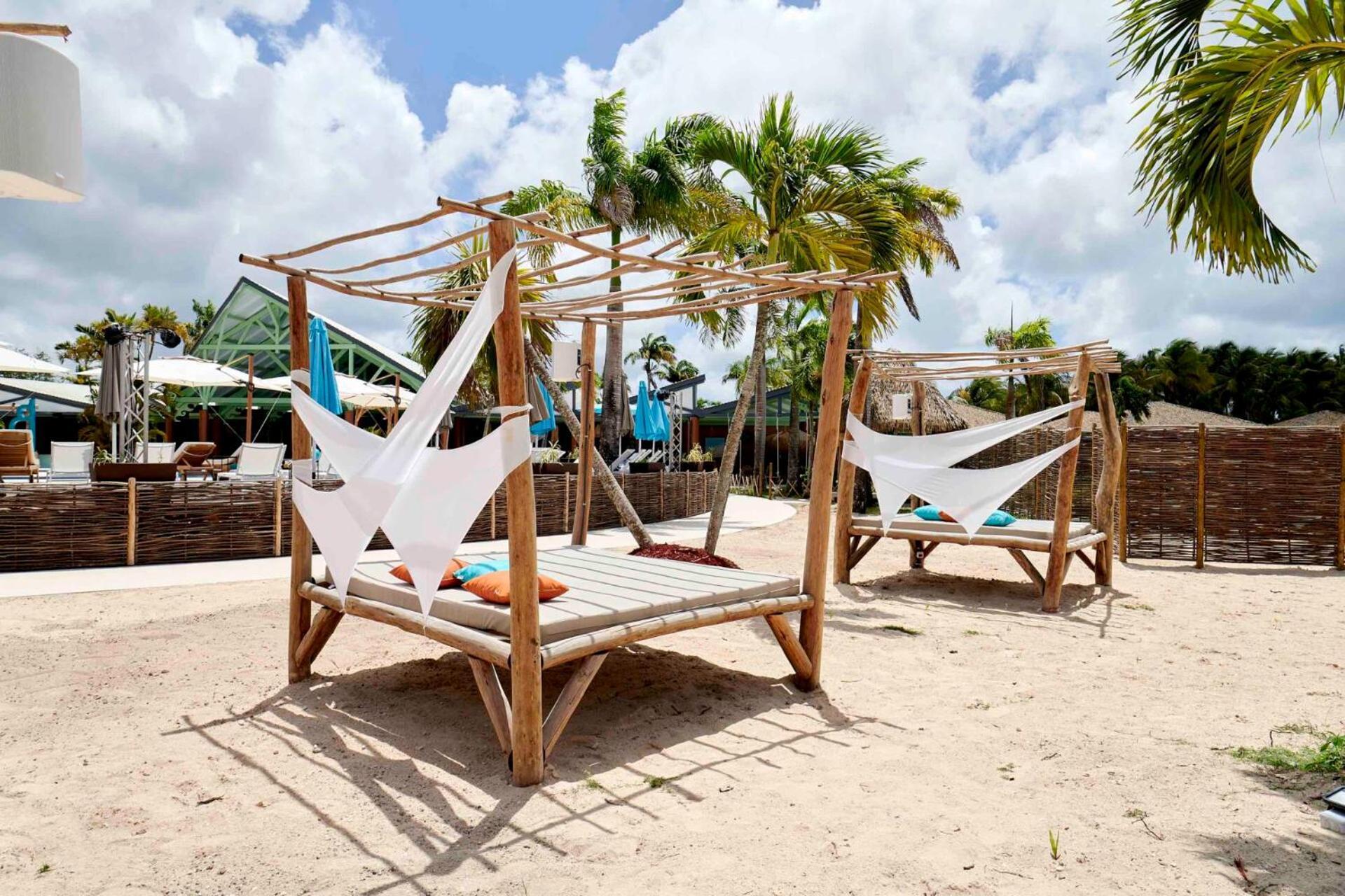 L Oralya - Blue Dream, Plage, Piscine, Restaurant Grand-Bourg  ภายนอก รูปภาพ